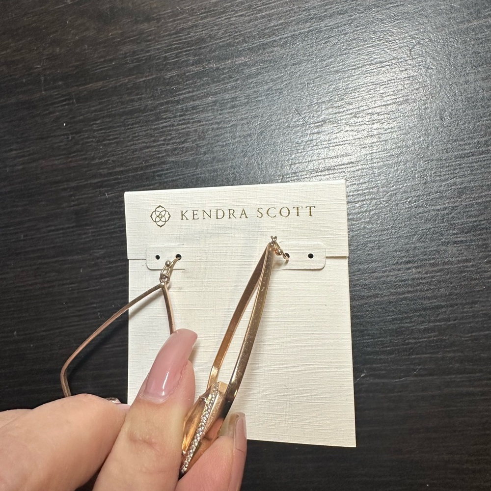 Kendra Scott Rose Gold Arianna Earrings - Picture 5 of 5